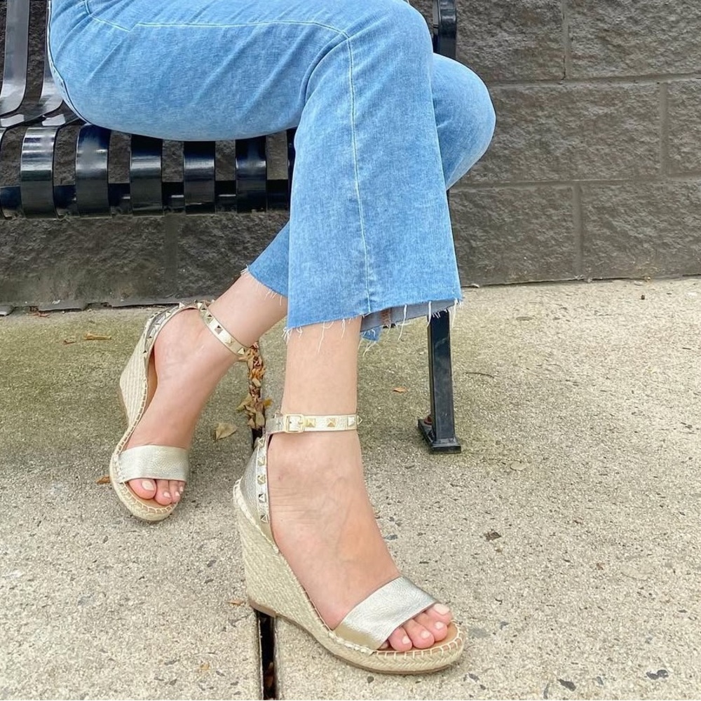 Steve Madden wedge sandal